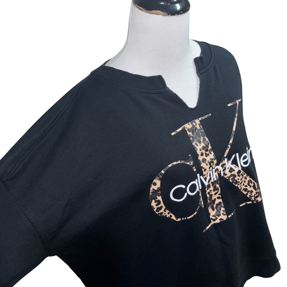 Calvin Klein Women's Size XL Crewneck Sweater Cropped Fit Logo Print Sporty - Picture 3 of 6